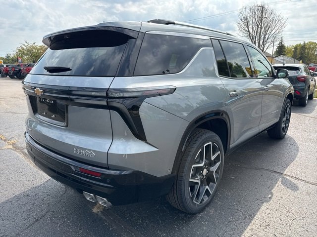 2026 Chevrolet Traverse High Country photo 2