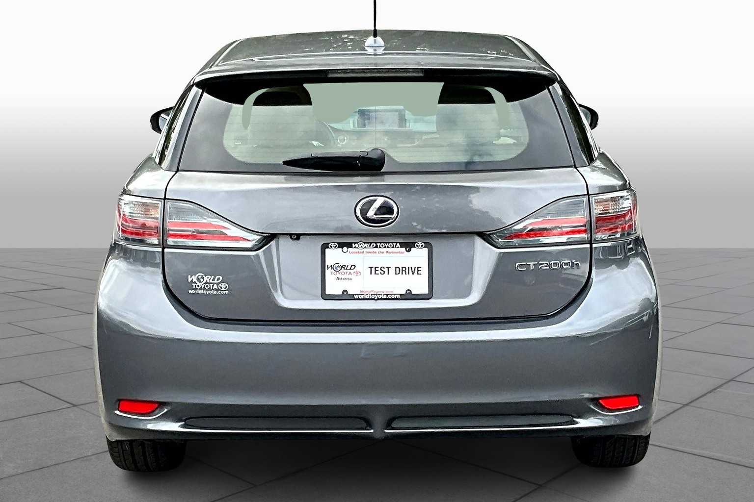 2013 Lexus CT 200h photo 3