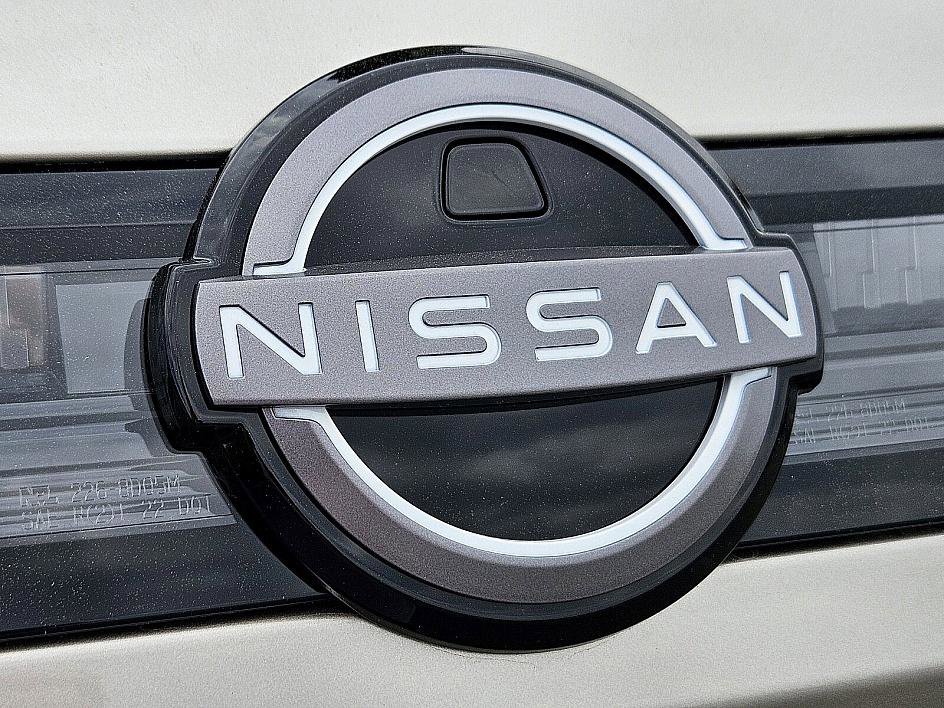 2025 Nissan Murano SL photo 14
