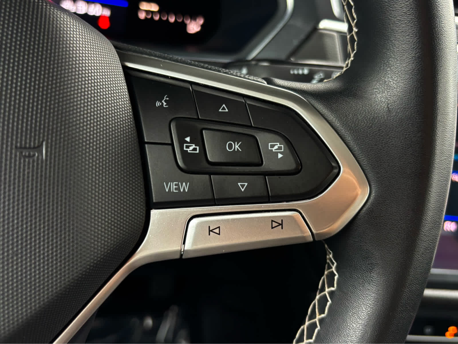 2022 Volkswagen Tiguan SE photo 15