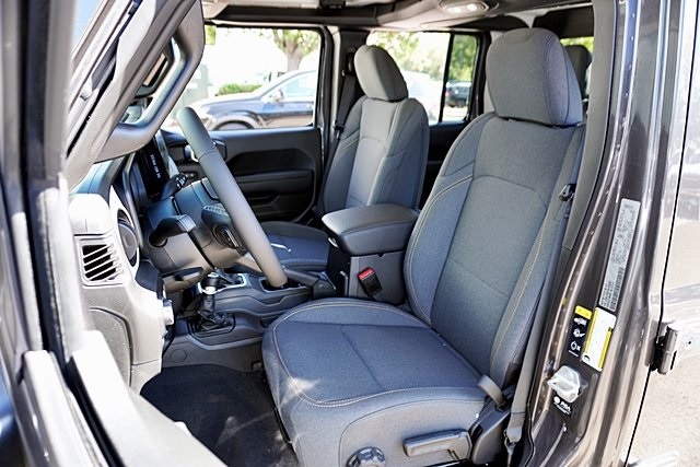 New 2025 Granite Crystal Metallic Clear-Coat Exterior Paint Jeep Willys image 22