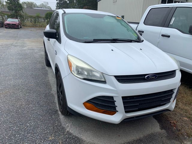2016 Ford Escape S photo 4
