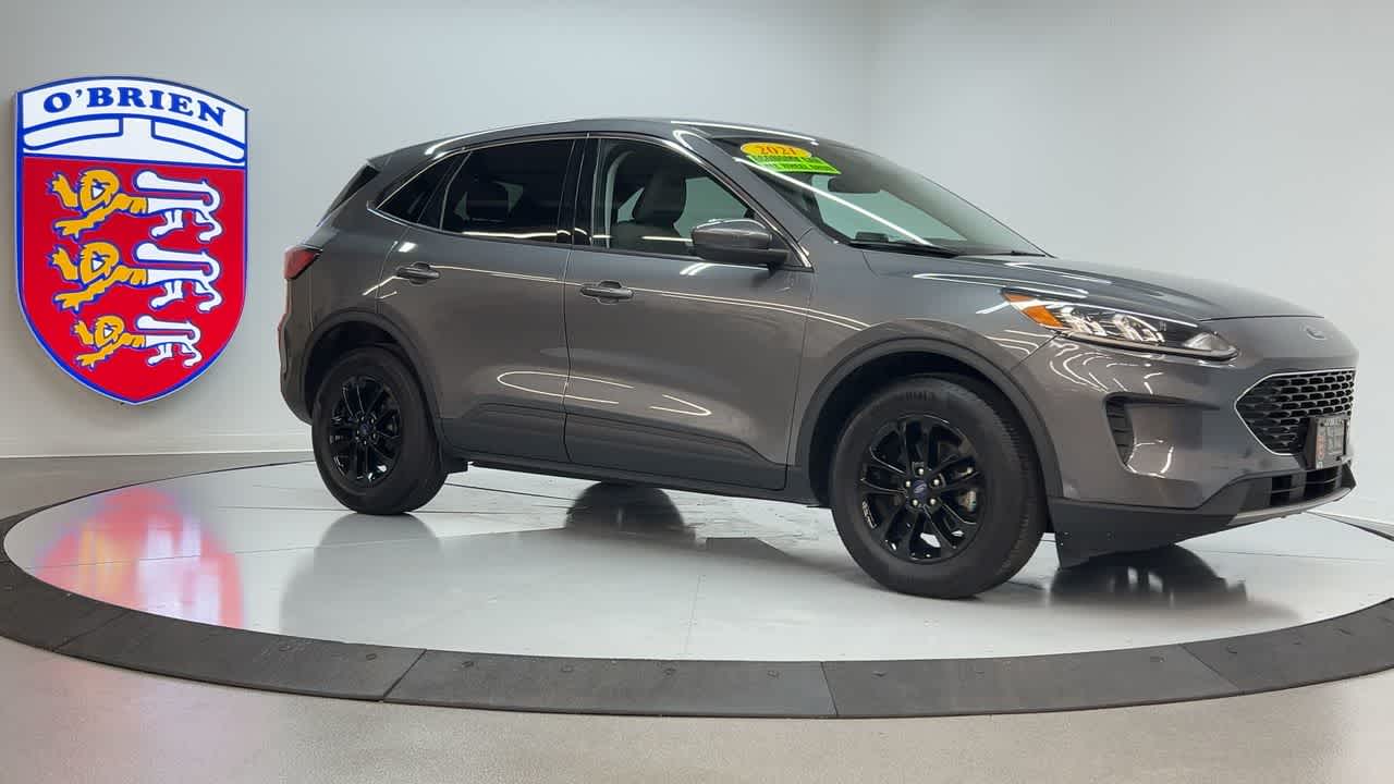 2021 Ford Escape SE photo 3