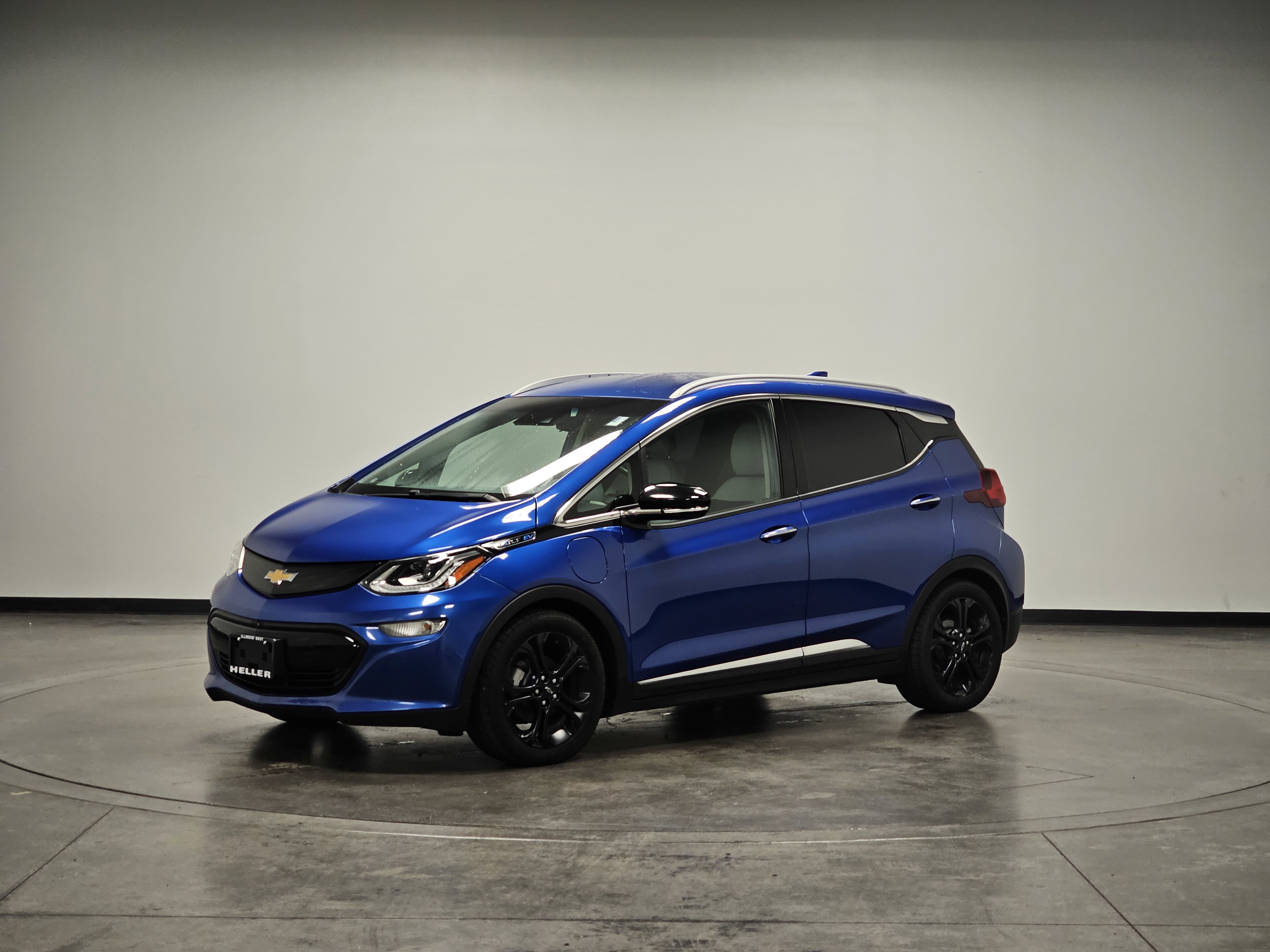 2017 Chevrolet Bolt EV Premier photo 3