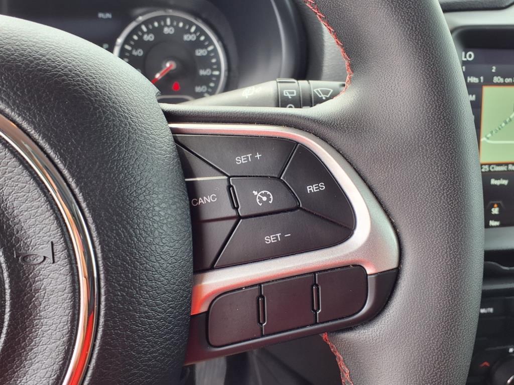 2023 Jeep Renegade Trailhawk photo 14