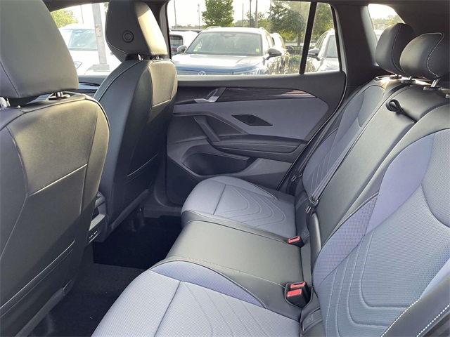 2025 Volkswagen Tiguan SE R-Line Black photo 11