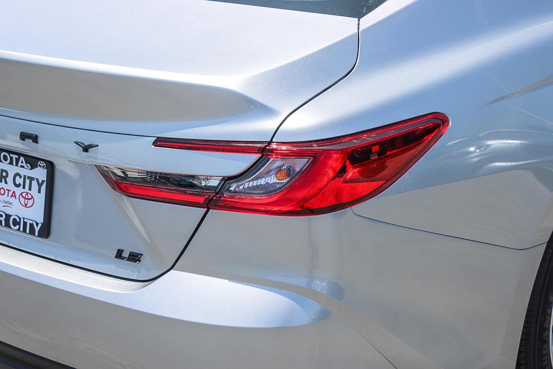 2025 Toyota Camry LE photo 8