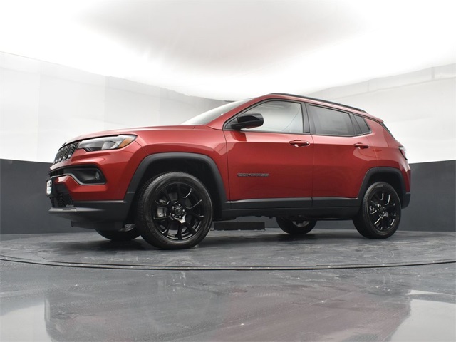 2025 Jeep Compass North Edition Latitude photo 17