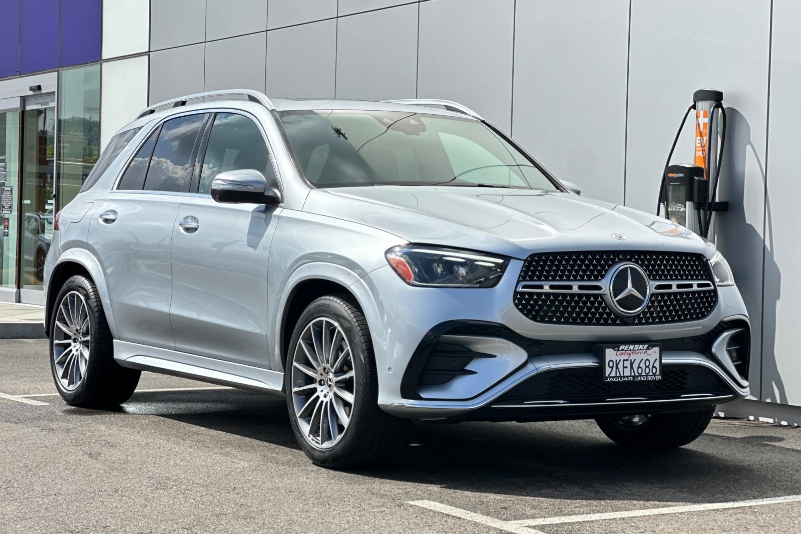 2024 Mercedes Benz GLE 450 4MATIC photo 8
