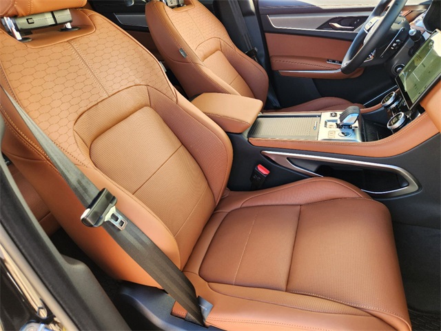 2026 Jaguar F-PACE P250 R-Dynamic S photo 10