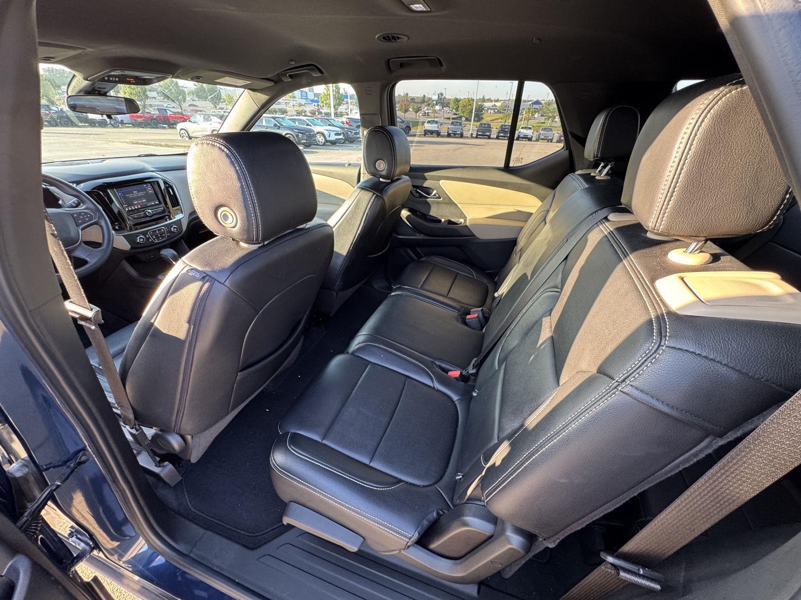2022 Chevrolet Traverse LS photo 14