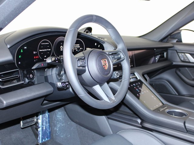 2025 Porsche Taycan S photo 4
