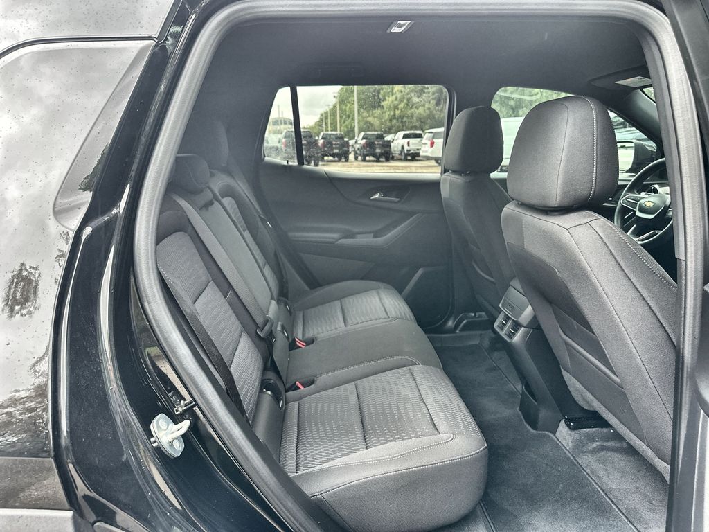 2025 Chevrolet Equinox LT photo 23