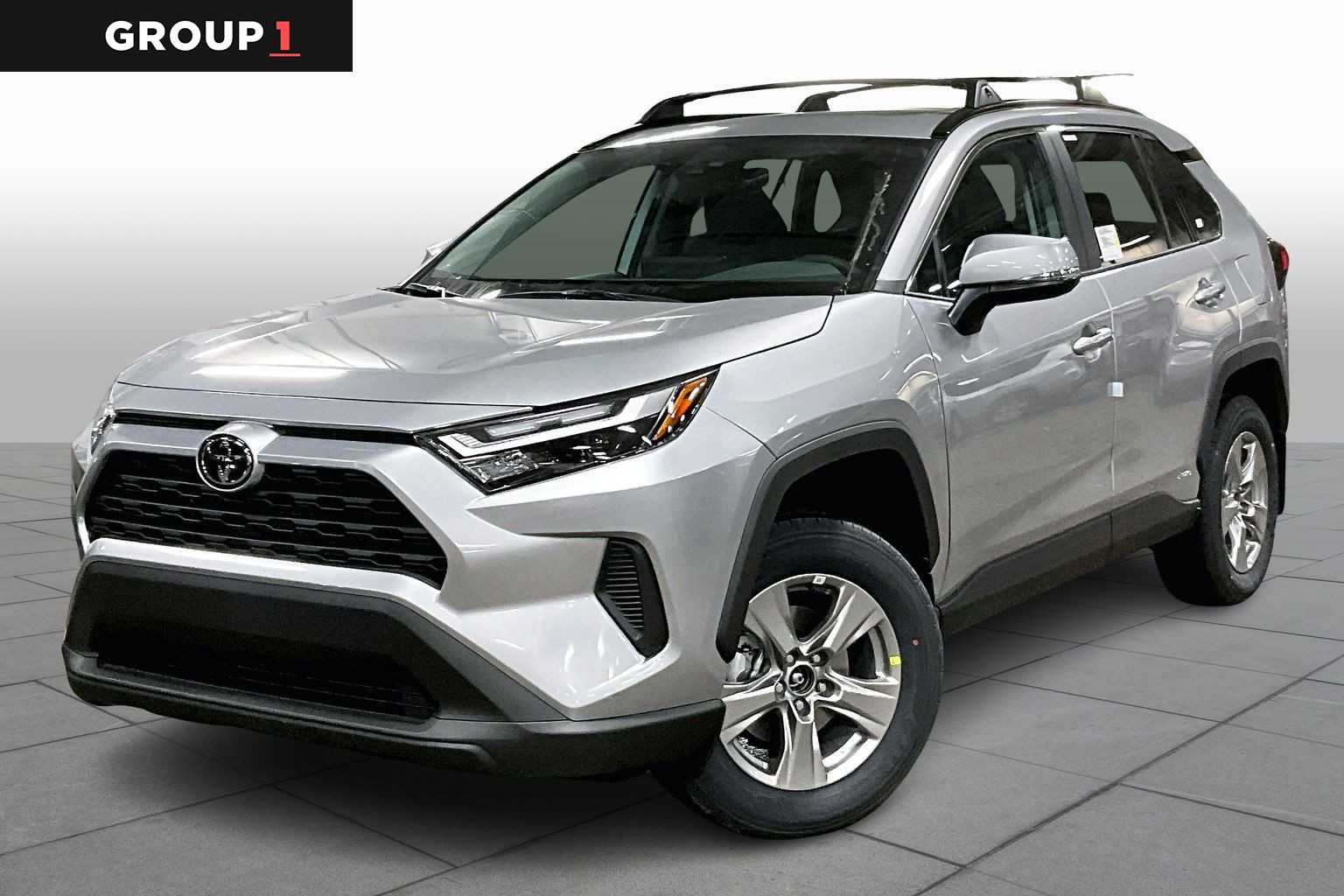 2025 Toyota RAV4 XLE's photo