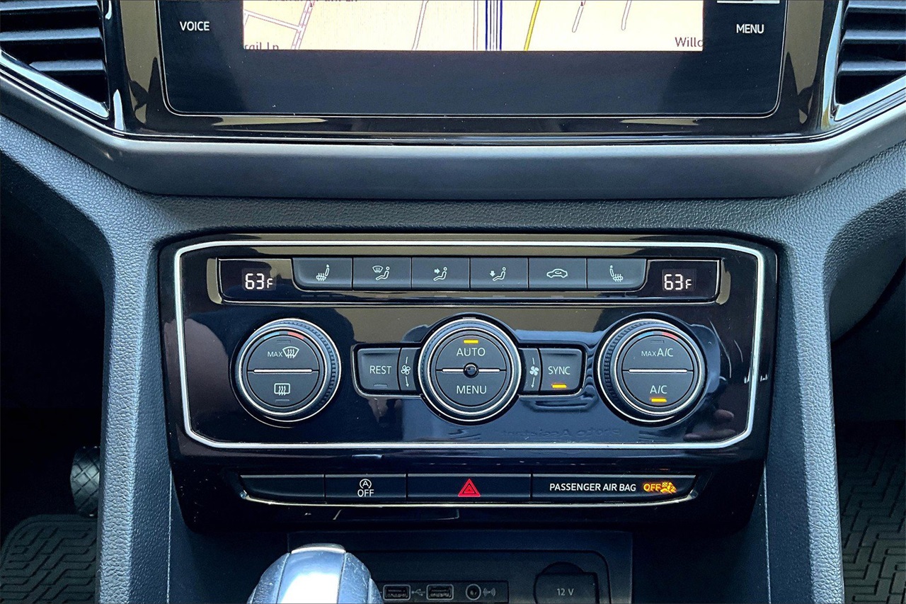 2021 Volkswagen Atlas SEL photo 24