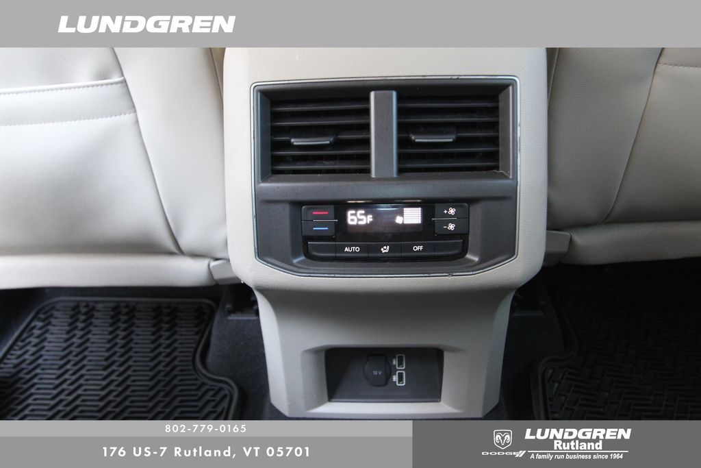 2019 Volkswagen Atlas V6 SE R-Line photo 23