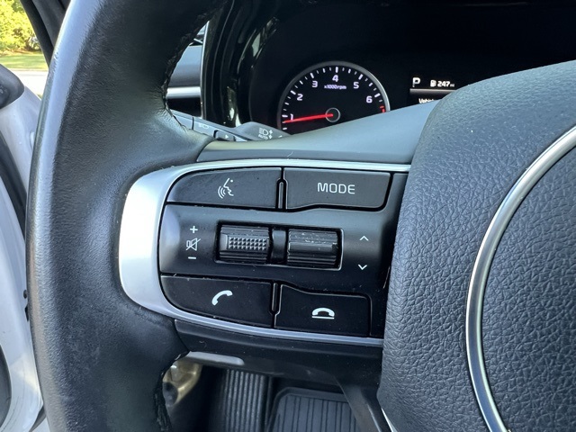 2022 Kia K5 GT-Line photo 8