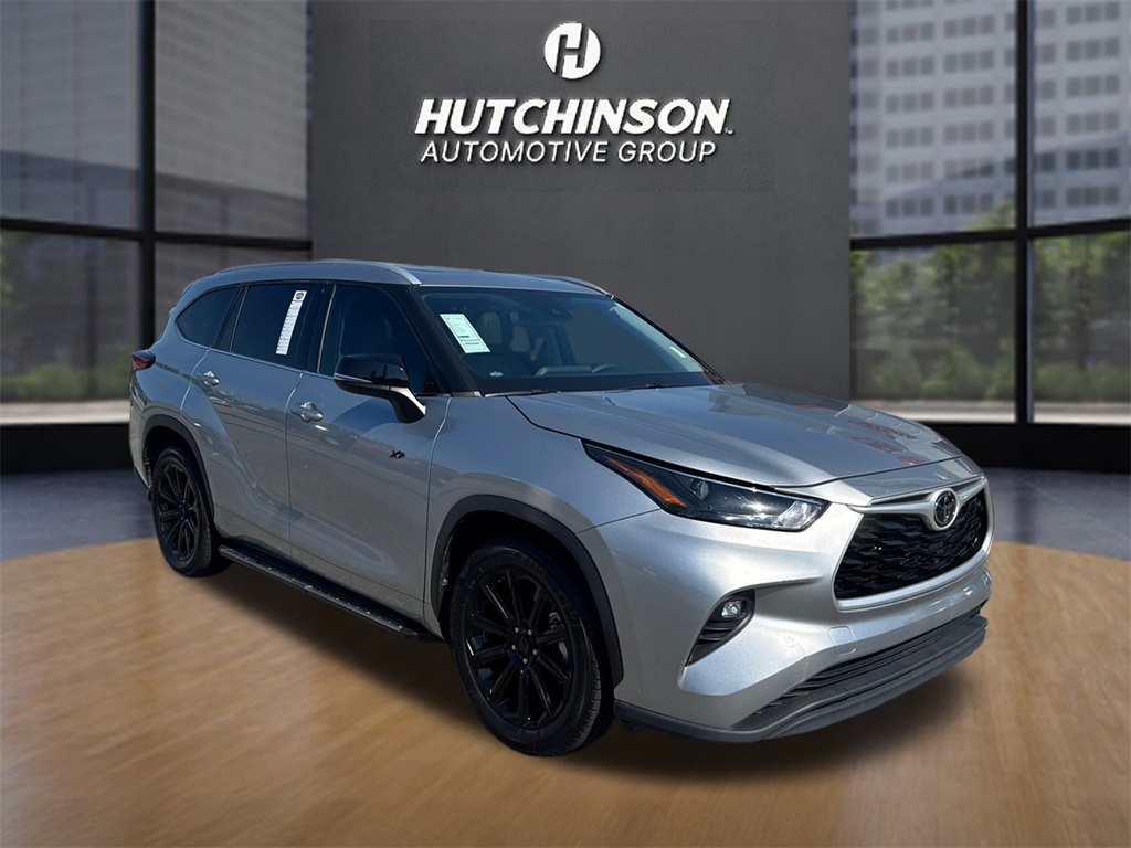 2022 Toyota Highlander XLE photo 29