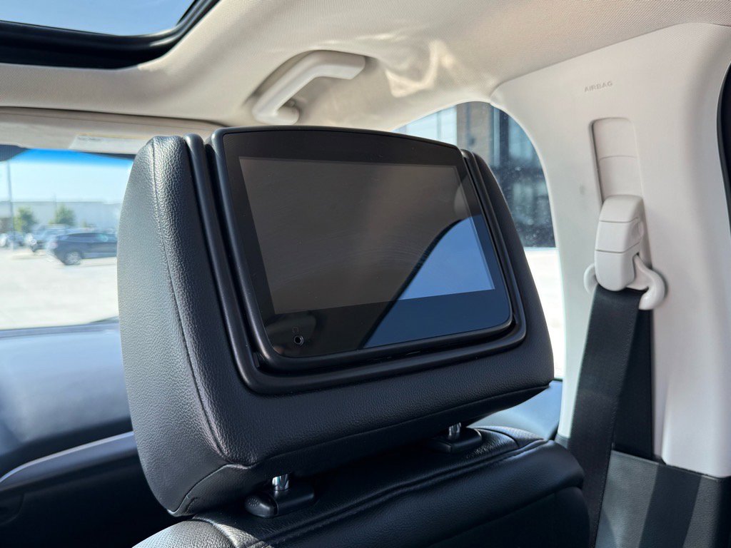 2020 Ford Edge Titanium photo 12
