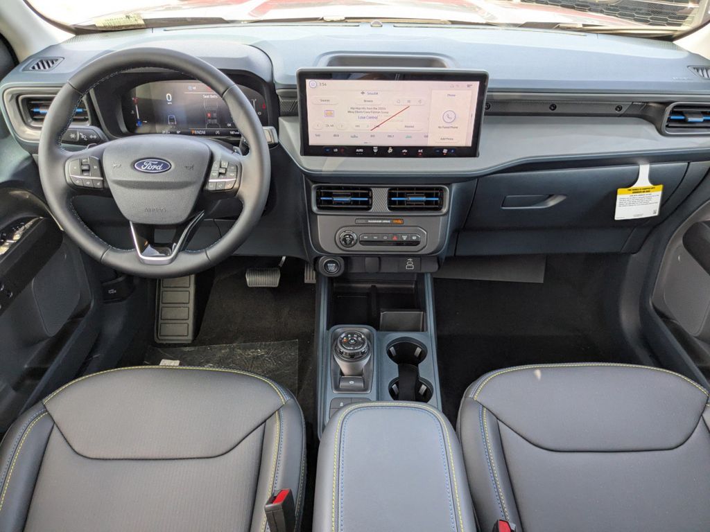 2025 Ford Maverick photo 13