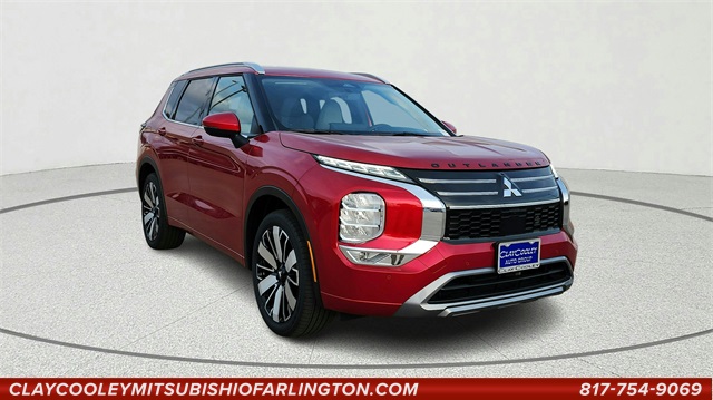 2025 Mitsubishi Outlander SEL's photo