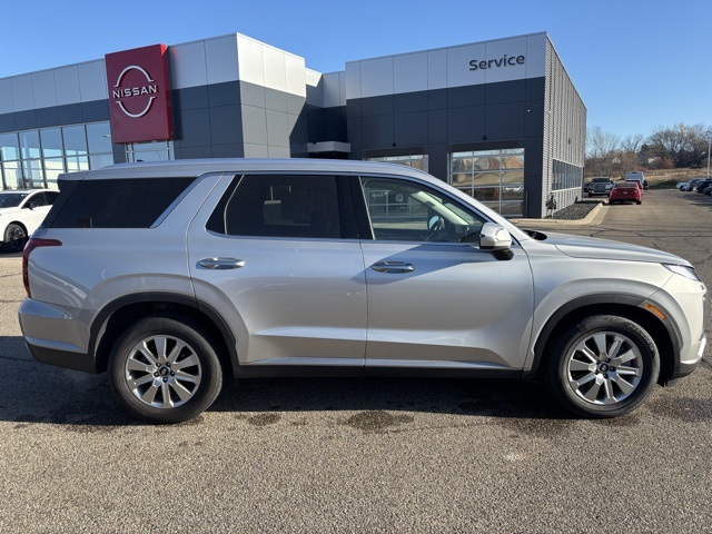 Used 2024 Hyundai Palisade SEL with VIN KM8R2DGE2RU669656 for sale in Rochester, Minnesota