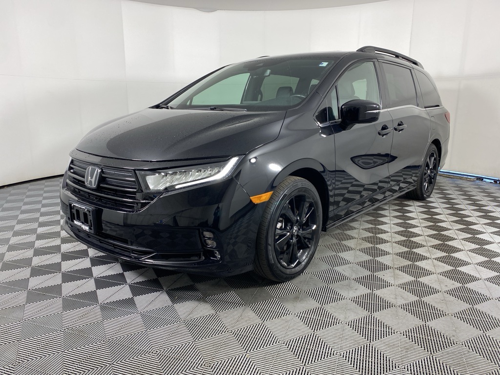 2024 Honda Odyssey Sport photo 3
