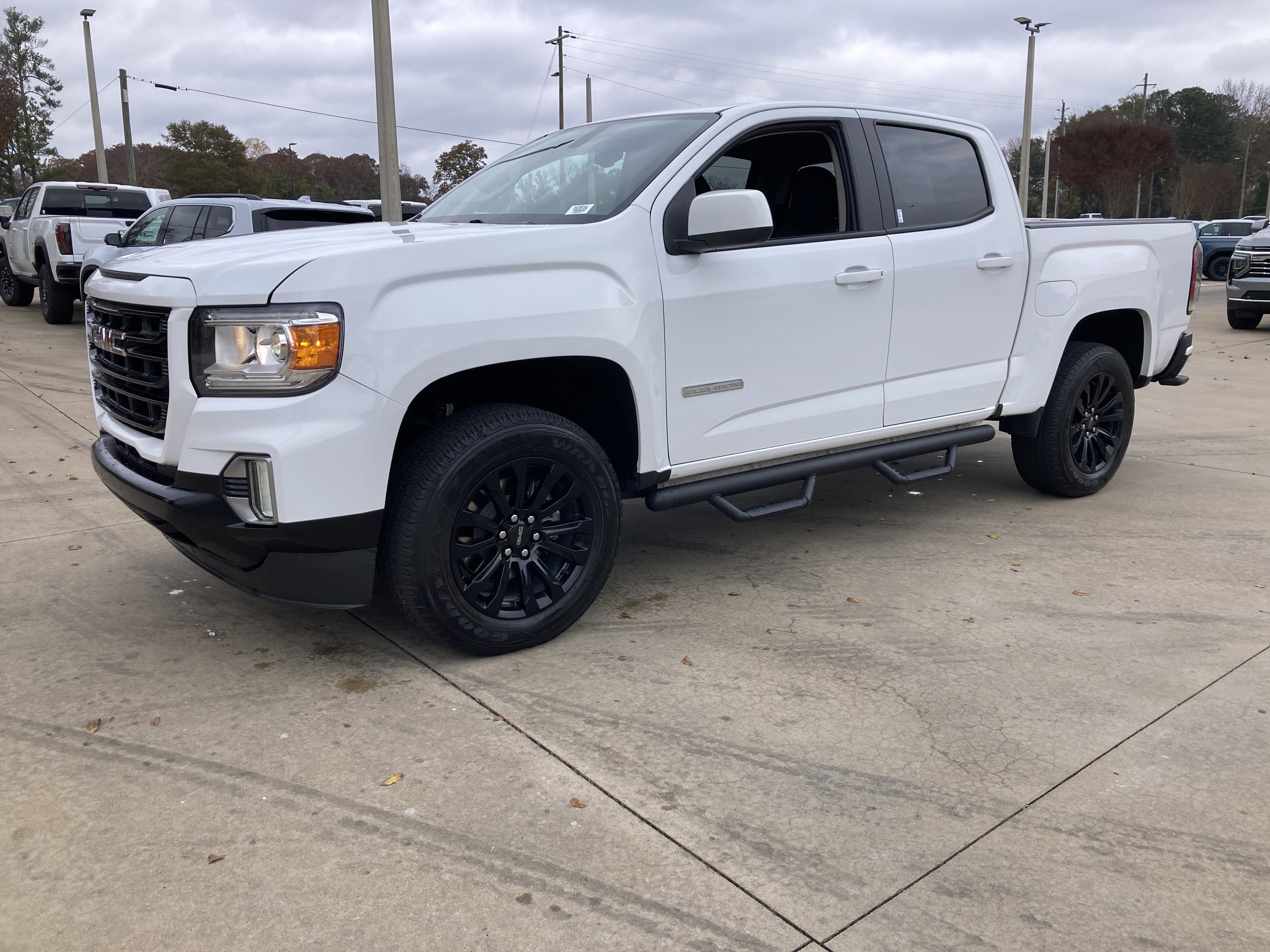 2022 GMC Canyon Elevation's photo
