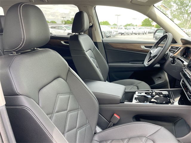 2025 Volkswagen Atlas SE Technology photo 45