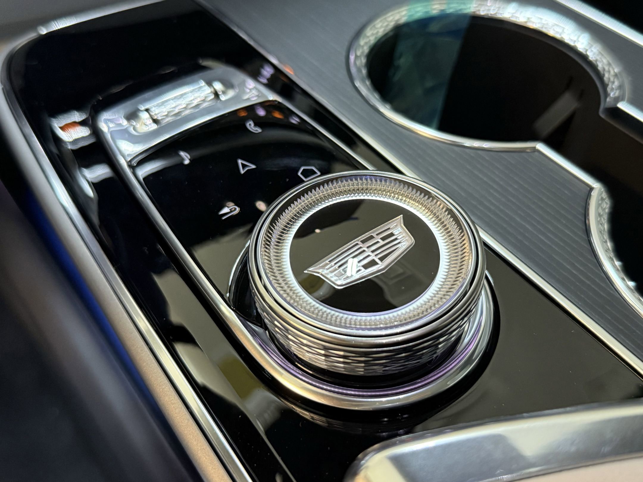 2025 Cadillac Lyriq Sport photo 33