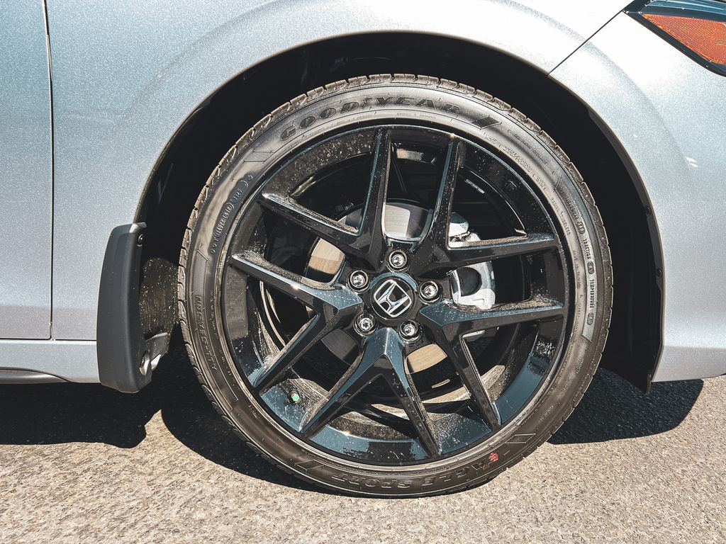 2026 Honda Civic Sport photo 4