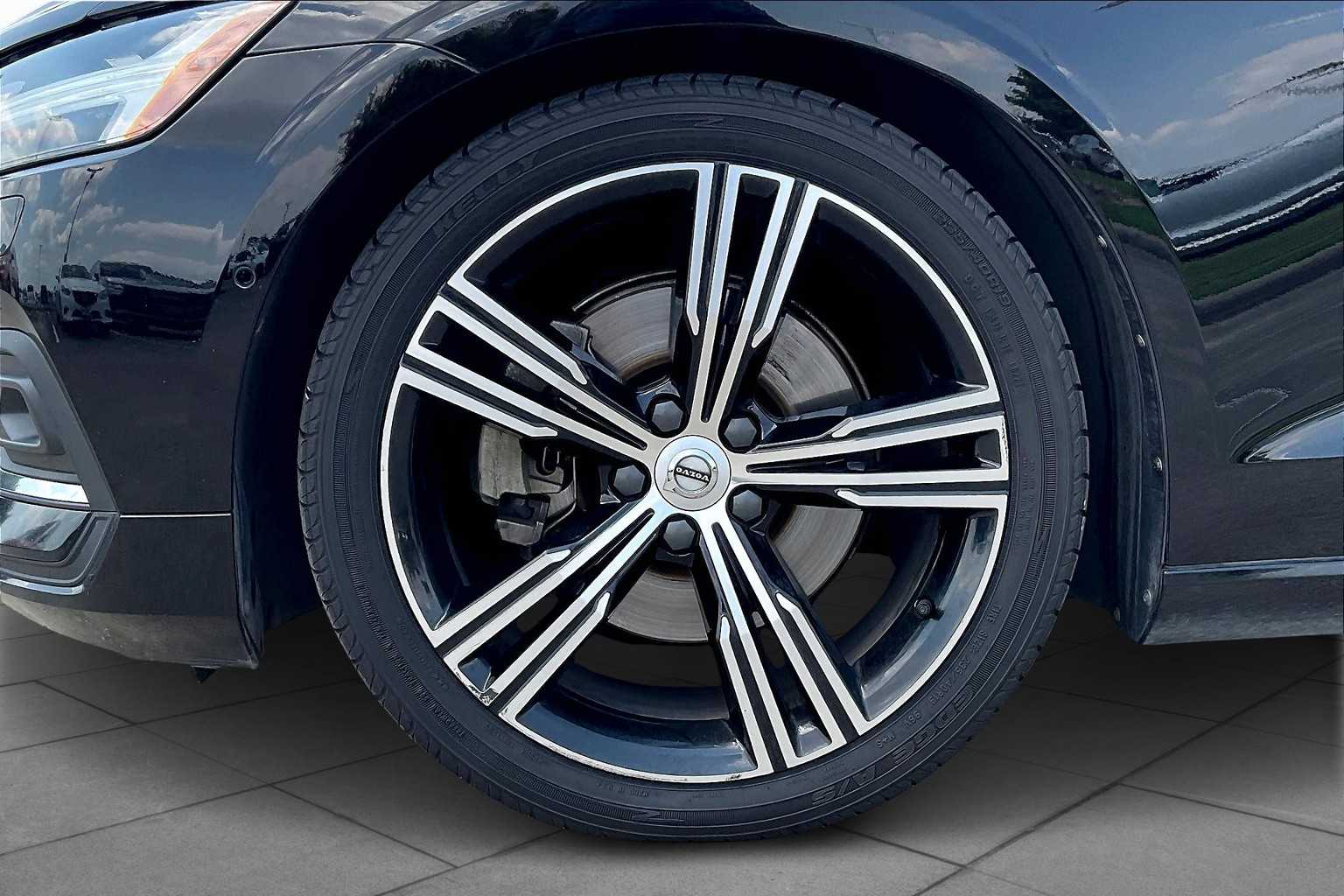 2019 Volvo S60 Inscription photo 9