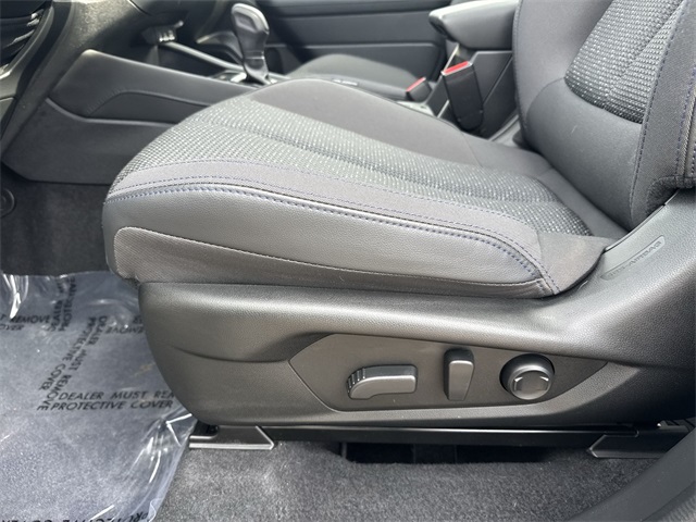 2025 Subaru Forester Premium photo 28