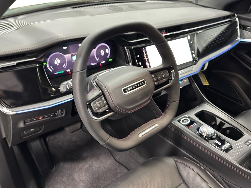 2025 Jeep Wagoneer S Limited photo 4
