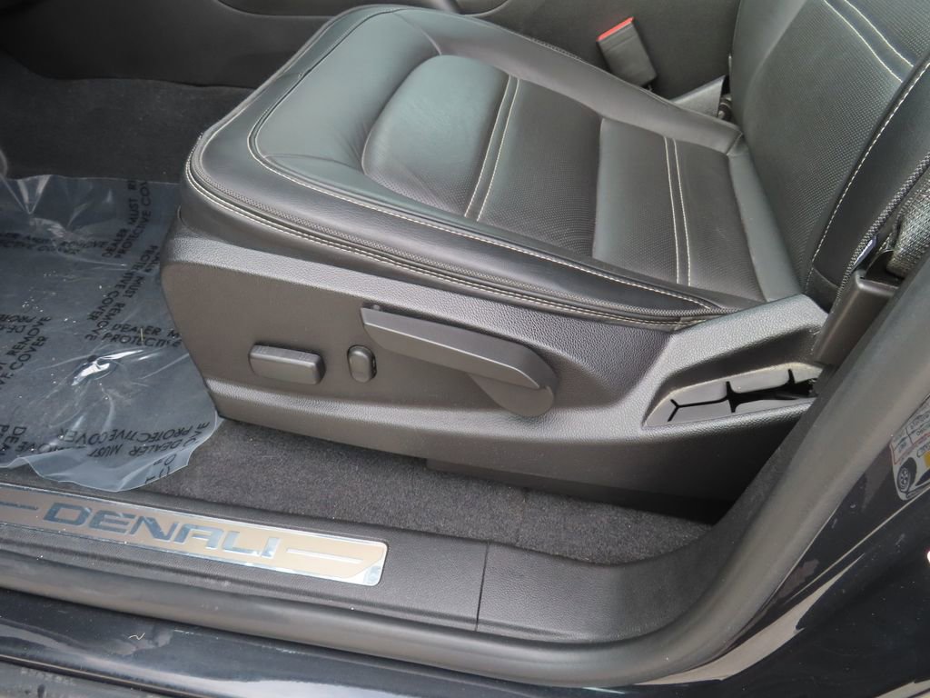 2020 Gmc Canyon Denali photo 17