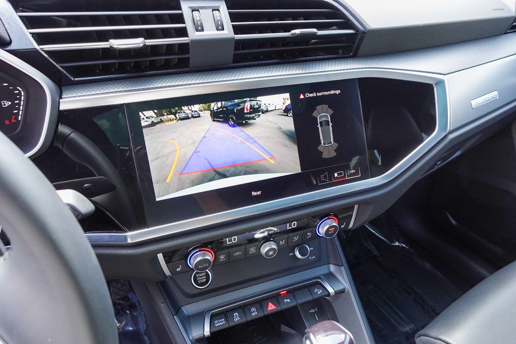 2025 Audi Q3 S line Premium photo 21