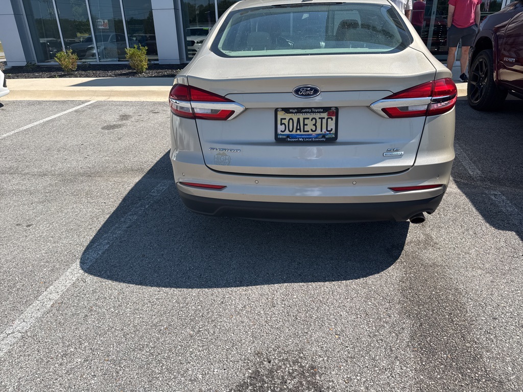 2019 Ford Fusion SE photo 7