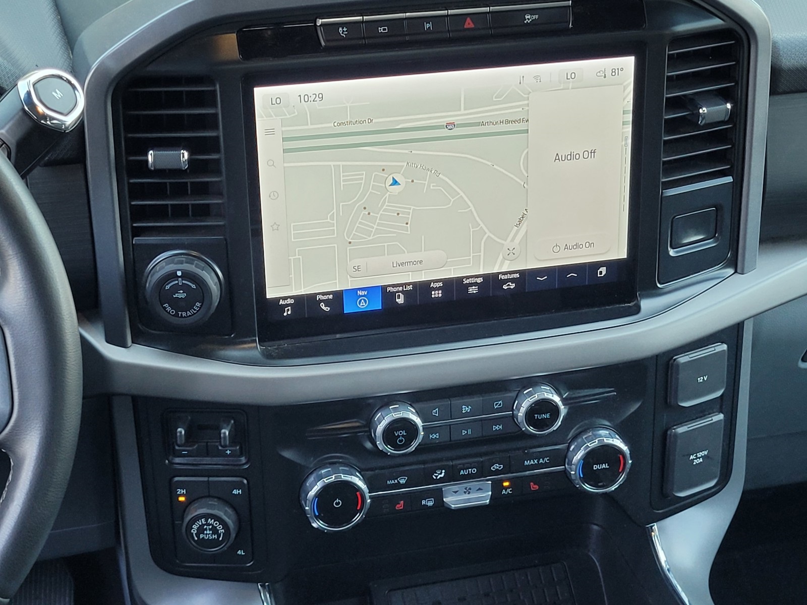 2024 Ford F-150 XLT photo 13