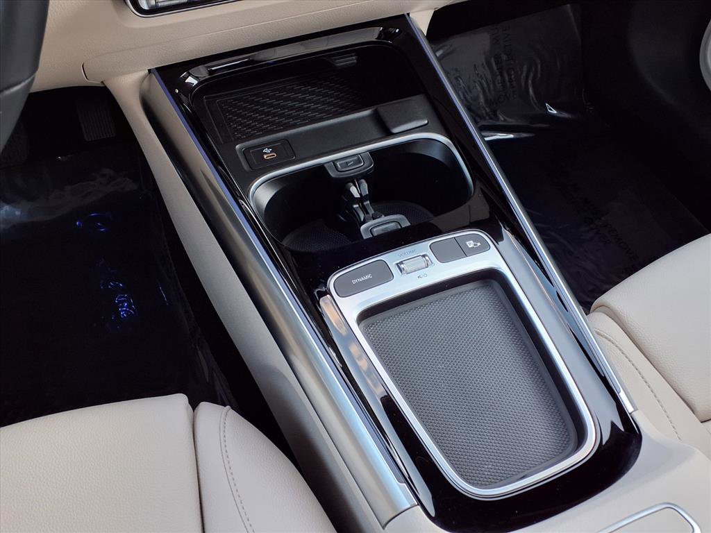 2025 Mercedes Benz GLA 250 4MATIC photo 4