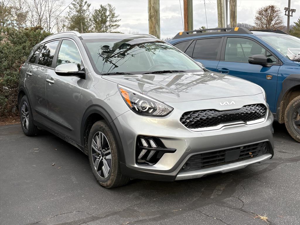 2022 Kia Niro EX's photo
