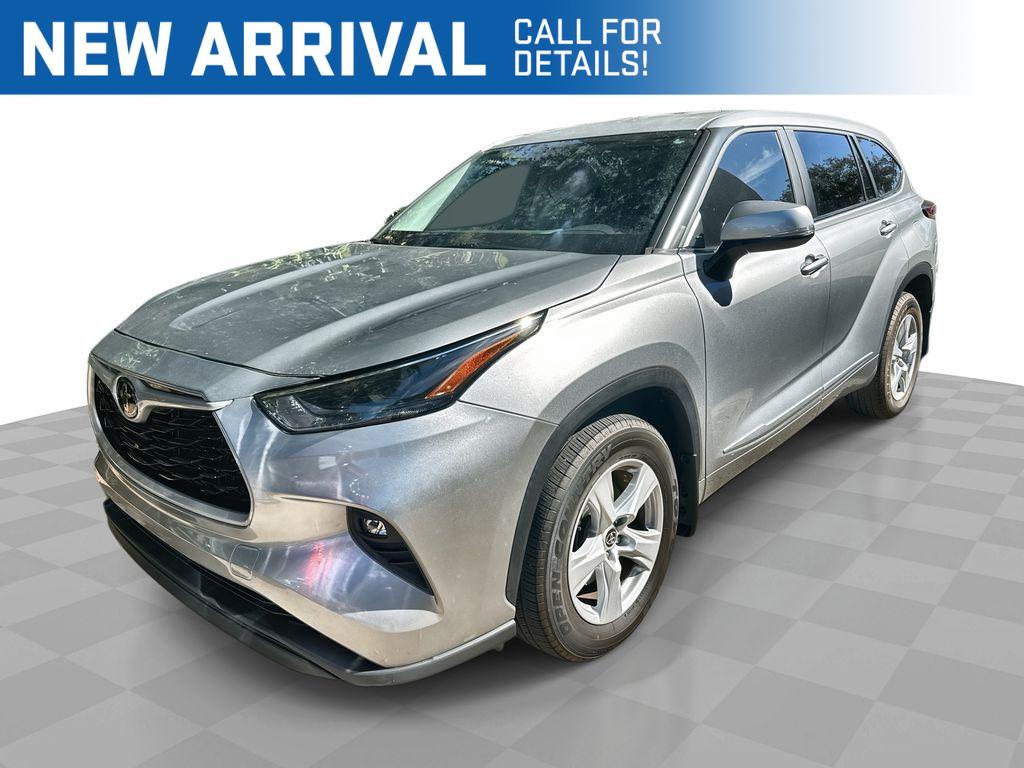 2023 Toyota Highlander LE