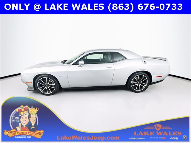 2022 Dodge Challenger R/T photo 4
