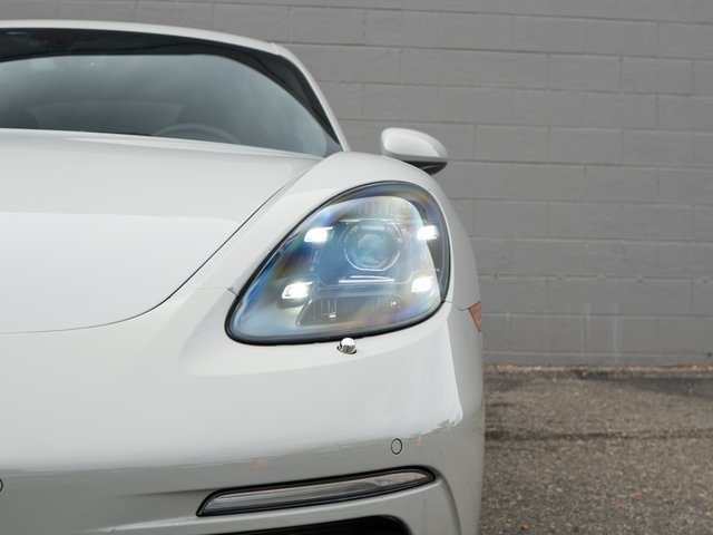 2024 Porsche Cayman Base photo 11