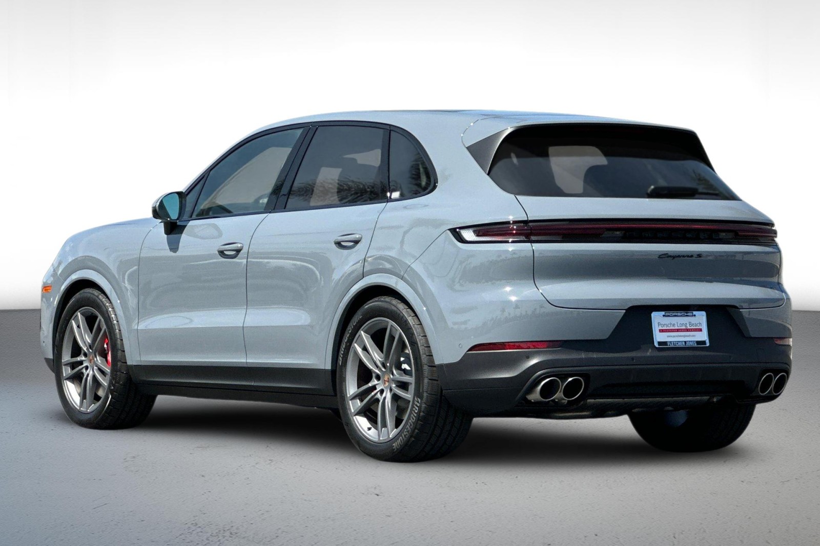 2026 Porsche Cayenne S photo 3