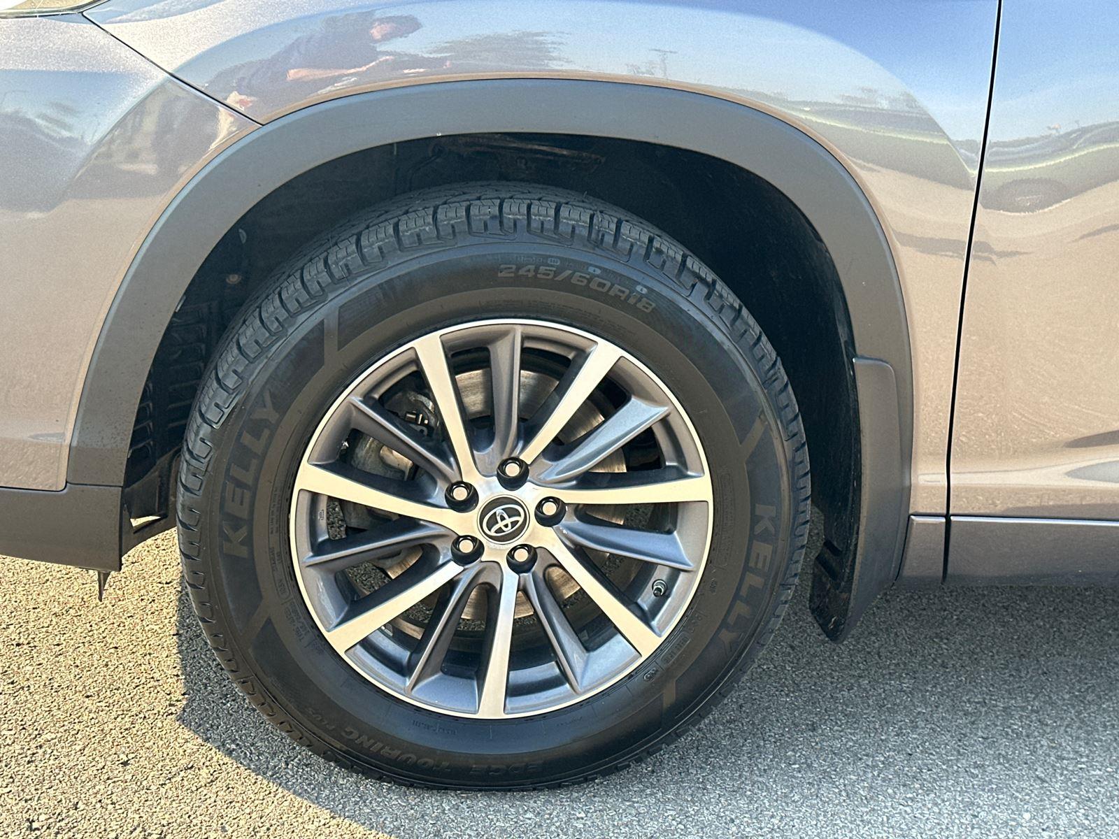 2018 Toyota Highlander XLE photo 6