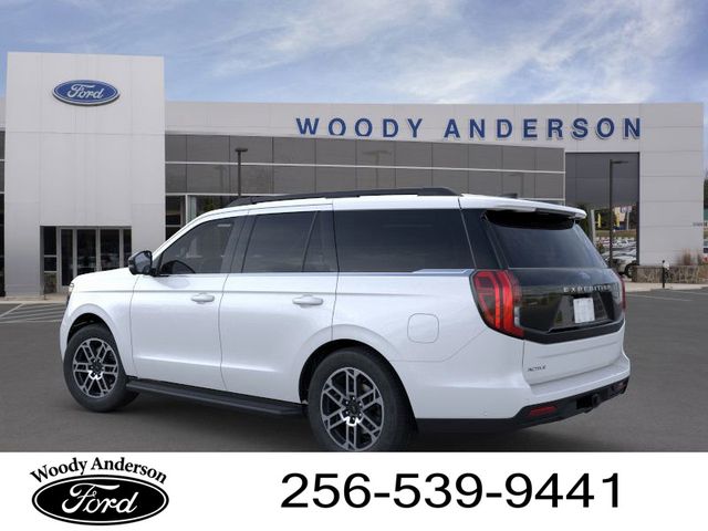 2025 Ford Expedition photo 4