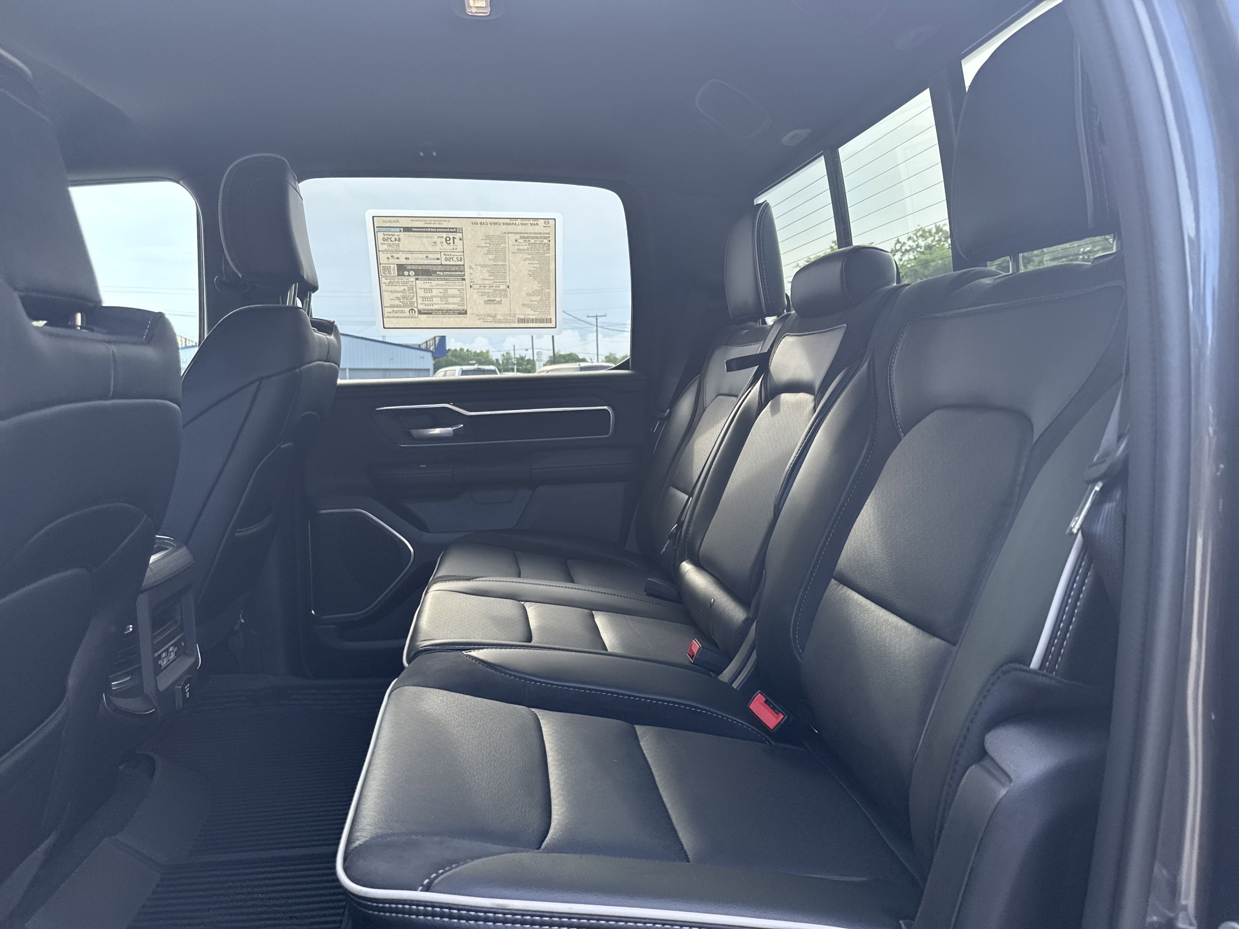 2025 Ram 1500 Laramie photo 8