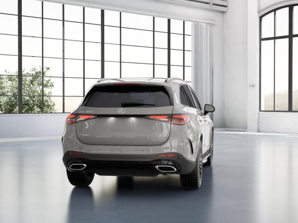 2026 Mercedes Benz GLC 300 photo 22