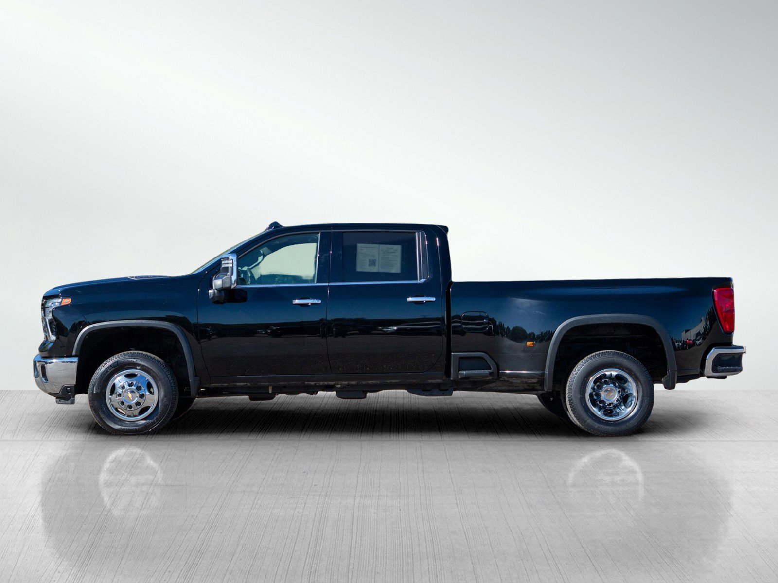 Used 2024 Chevrolet Silverado 3500HD LTZ with VIN 1GC4YUEYXRF258066 for sale in White Bear Lake, Minnesota