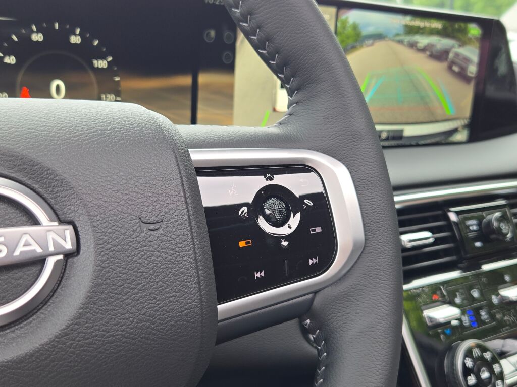 2025 Nissan Armada Platinum photo 31